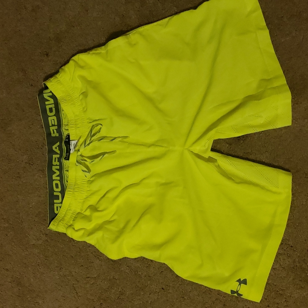 Under Armour Lightweight Green Work Out Shorts